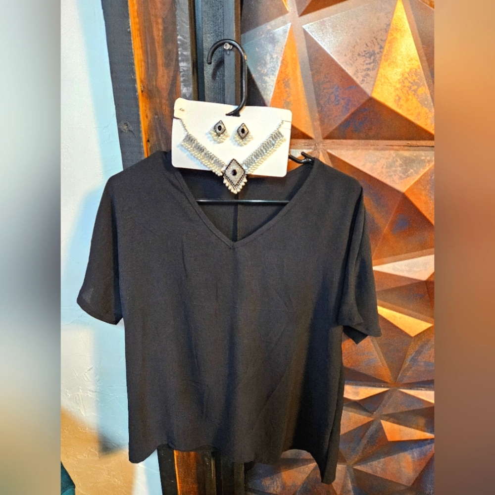 Women's Black silky Top